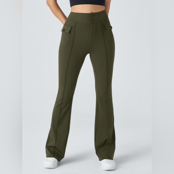 Halara $50 M SculptKnit High Waisted Side Flap Pocket Flare Cargo Pants PINK EUC - Picture 2 of 14